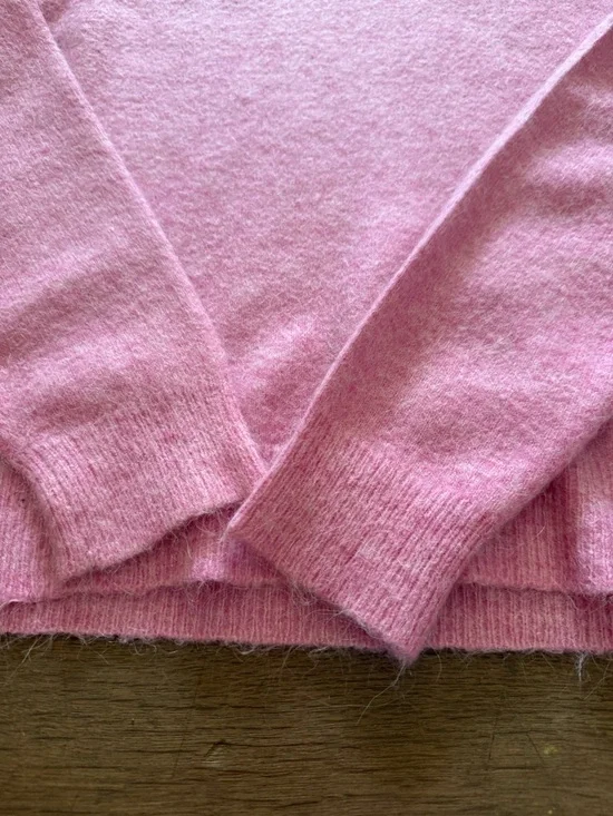 Zara Classic Pink Crewneck Women's Sweater - Picture 2 of 5